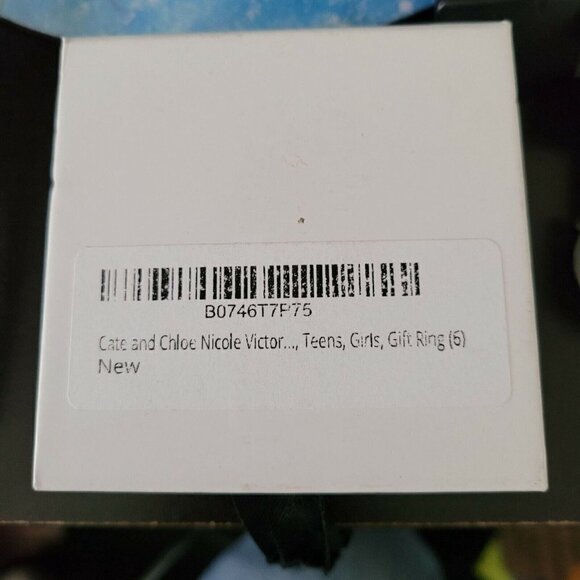 Cate & Chloe Nicole "Victorious" Criss Cross Ring Rose Gold CZ Costume Jewelry 6 - Picture 5 of 7